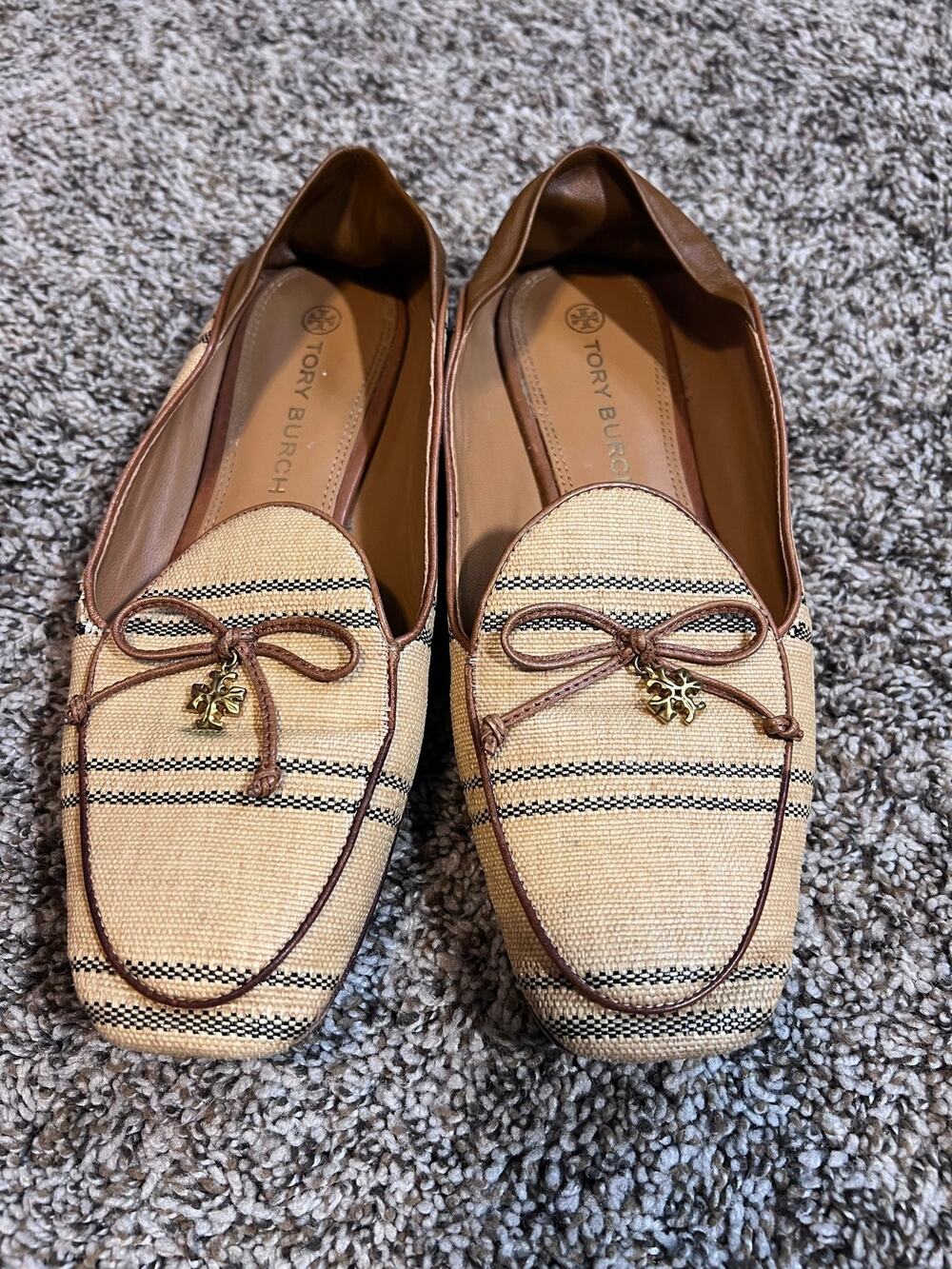 Tory Burch Tan Raffia Stripe Bow Loafers  300$